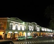 Centro de Cochabamba a noite.
