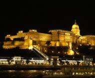 Castelo de Buda a noite é um espetáculo!